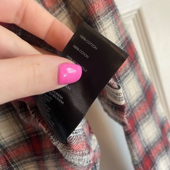 NWT Urban Outfitters size small Dakota cropped red white flannel button up - Picture 6 of 9